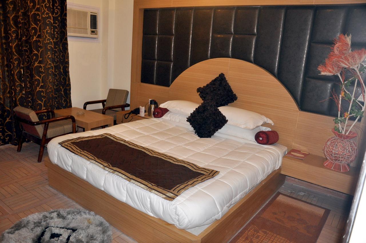 Hotel Mount View Katra  Camera foto